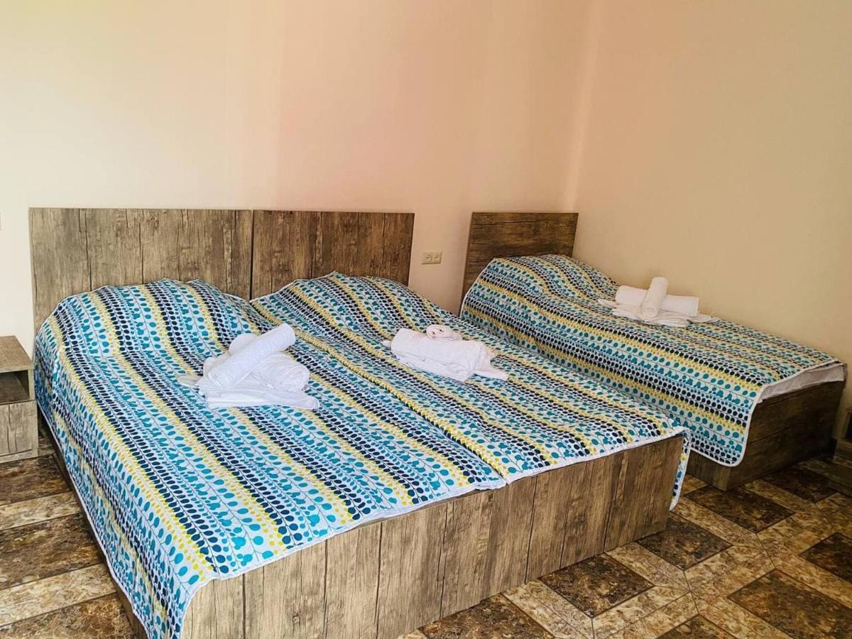 Hotel Naziti House à Batoumi Extérieur photo